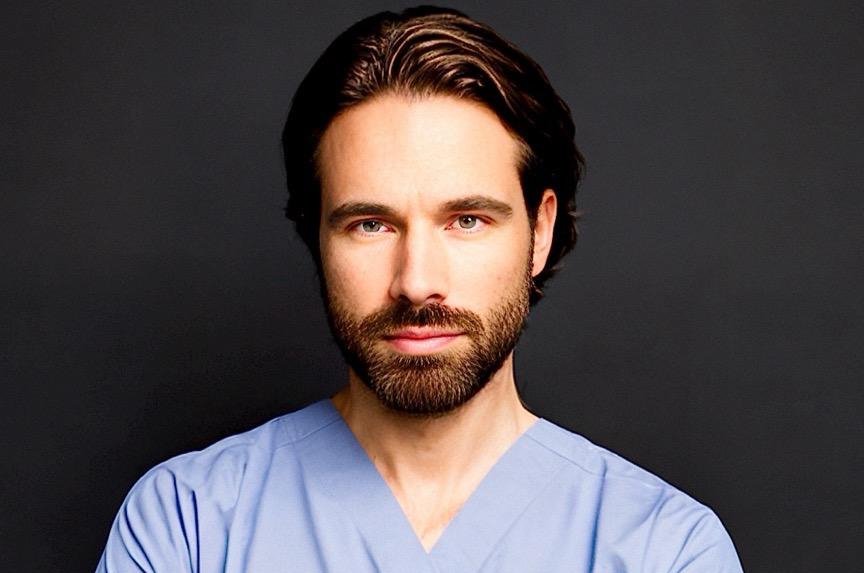 Meet Dr. Ahmed Alsayed: An Award-Winning Plastic Surgeon Revolutionising the Aesthetic Industry